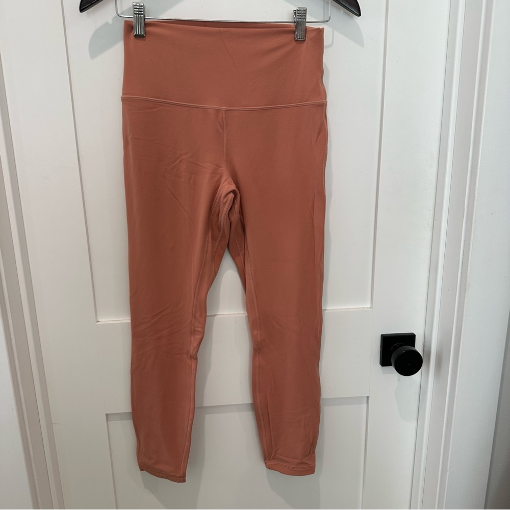 NWOT lululemon Align High-Rise Pant 25". Size 8. Retail $98. Color: contour